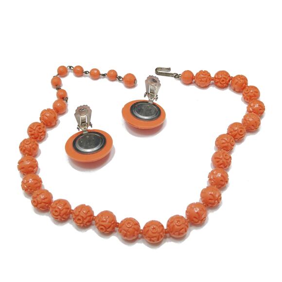 Vintage Orange Molded Beads Necklace & Earrings, Lucite, 1950s - Picture 9 of 10